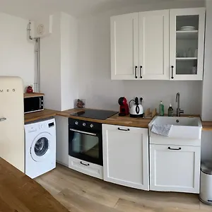 Centre Ville, Terrasse 20m2, Plancha Et Vue , Hyères France
